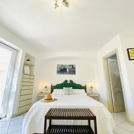 Casa de Férias Casa Pippo 2 *