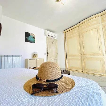 Casa de Férias Casa Pippo 2 *